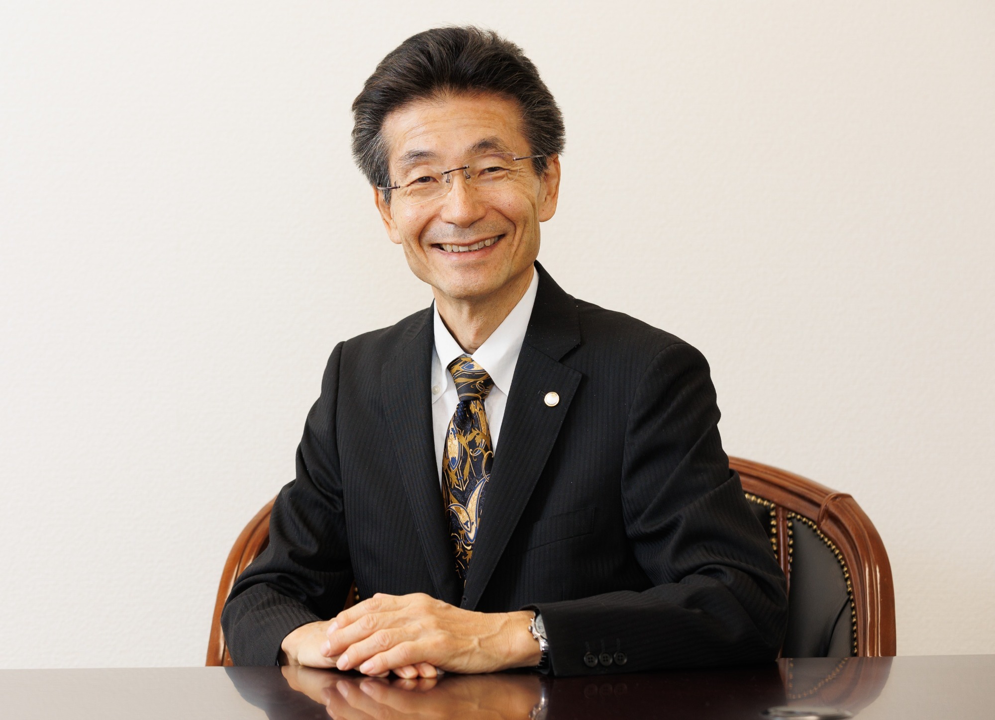 写真：所⻑　税理士・社労士　奥田善樹